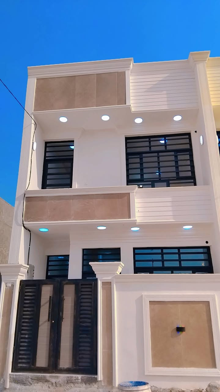 سلام عليكم مشتملات جدد زيرو مساحه 50 متر  مربع الاول منطقه طالب العلي قرب قوس بوب شام  كل بيت مدخلين
***********
