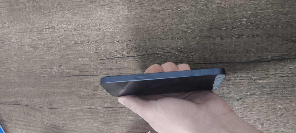 ايفون 13 عادي ماستر نموذج M شرق اوسط بطاريه 100 ضمان ماستر ضمان بعدله 7 اشهر ويخلص ضمان شركه مامفتوح نورمال 460 وبي مجال ***********
