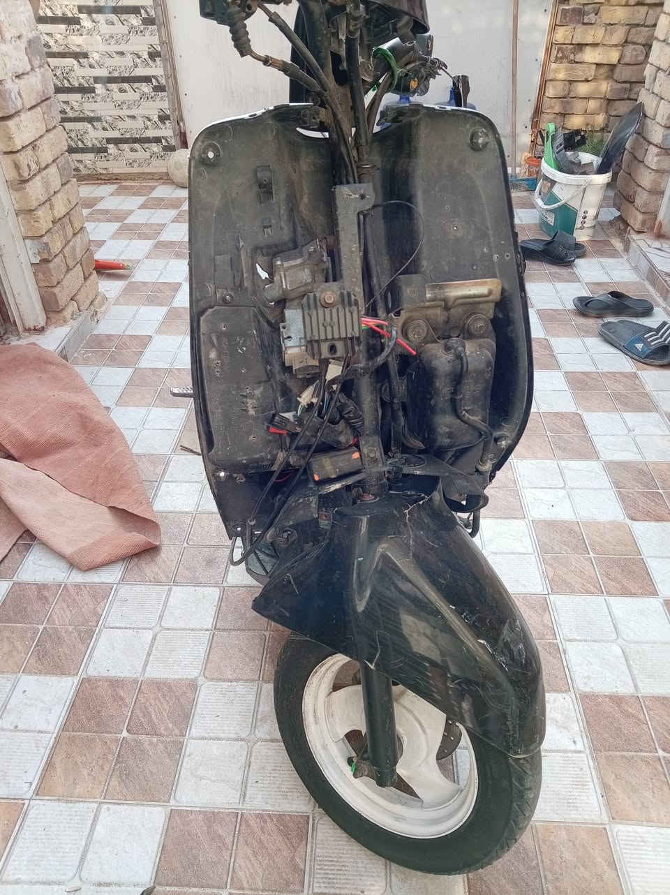 للبيع غراضه كامله فقط كفر كدام ما بيهه وكفت بيه وما اعرف عطلهه ابيعك مكاتبه


**إذا كنت صاحب هذا الإعلان وتريد حذفه لأي سبب، رجاءا أرسل رسالة إلى الدعم الفني**