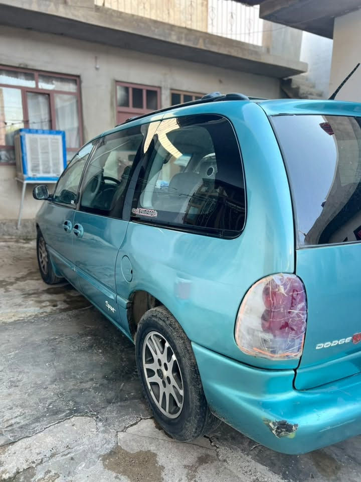 كلايزر 2000
محرك دوج 3300 
كير محرك شرط
كهربائيات كلها شغاله
منضومة تبريد جديدة والتبريد جيد
طخم جديد
مصبوغه عام جماليه والباقي موضح بالصور
مكاني موصل الرشيديه
***********
***********
