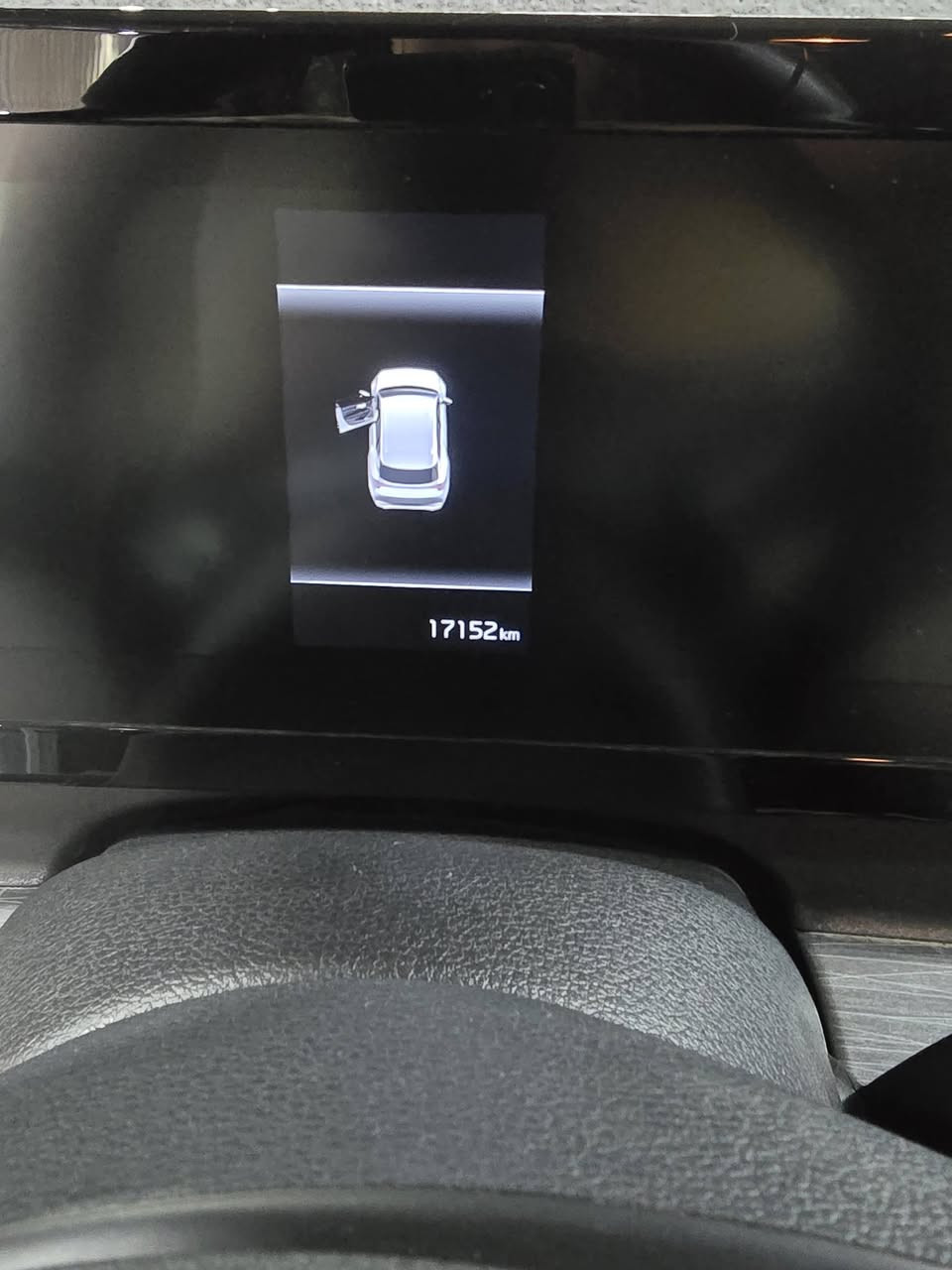 السلام عليكم للبيع سبورتج 2024 ماشيه 17 الف السياره اخت الزيرو مابيها ولا ملاحظه مكفوله كفاله عامه السياره نص فول مواصفاتها بصمه داخل بيج كراسي كهرباء تدفئه بالكراسي تدفئه بالستيرن طفاية تحكمات ستيرن اوتو هولد حساس خلف وامام وبعد مواصفات السياره رايدها ب22500 يعني 225 وبيها مجال حك الجيه اخوان السياره جديده حيل الي ما يعرف قيمتها لا يكسر بيها رجائا للاستفسار الاتصال ***********
