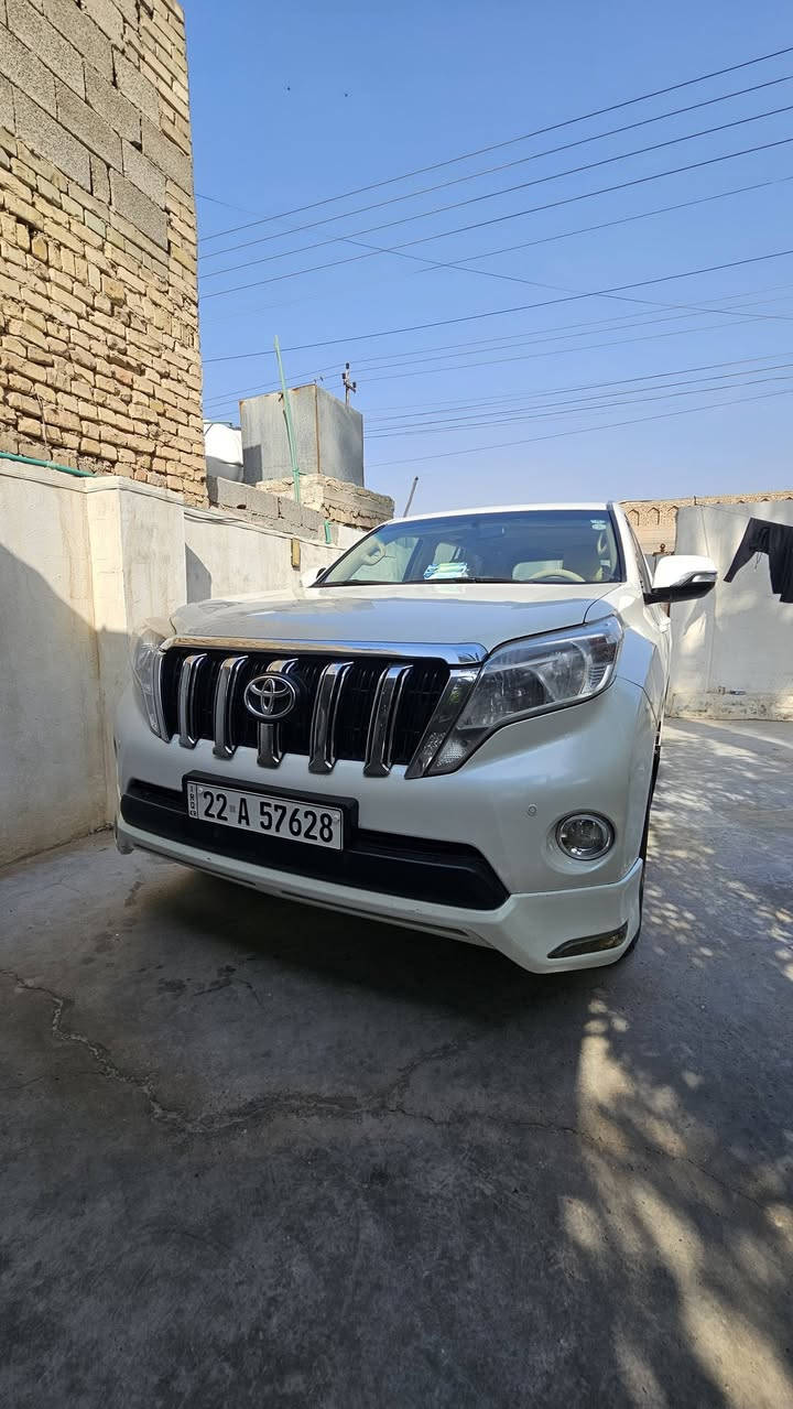 السلام عليكم
برادو 2017 كفالة عامة 
رقم اربيل بأسمي 
فول مواصفات 
مكينة 6 سلندر 
فتحه
كشنات جلد + كهرباء 
سبير تعليك 
وبعد بيها هواي مواصفات معروفة مواصفاتها 
السعر//348 وبيها مجال 
مكان السيارة// بغداد 
للاستفسار// ***********
