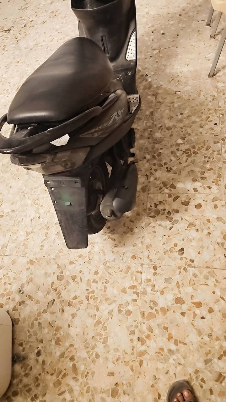 دراجه ماكس عدله بلاديه مكينه مامفتوحه دراجه بوشه ٤٩ بلاديه كفرات مختمه بلاديه دراجه نكره سلف اشاير لايت كهربائيات قفال استيرن قفال صندوك بريك امامي وخلفي دراجه كلهه شغاله من الطول لطول *********** البصره شارع تموز السعر ٦٥٠
