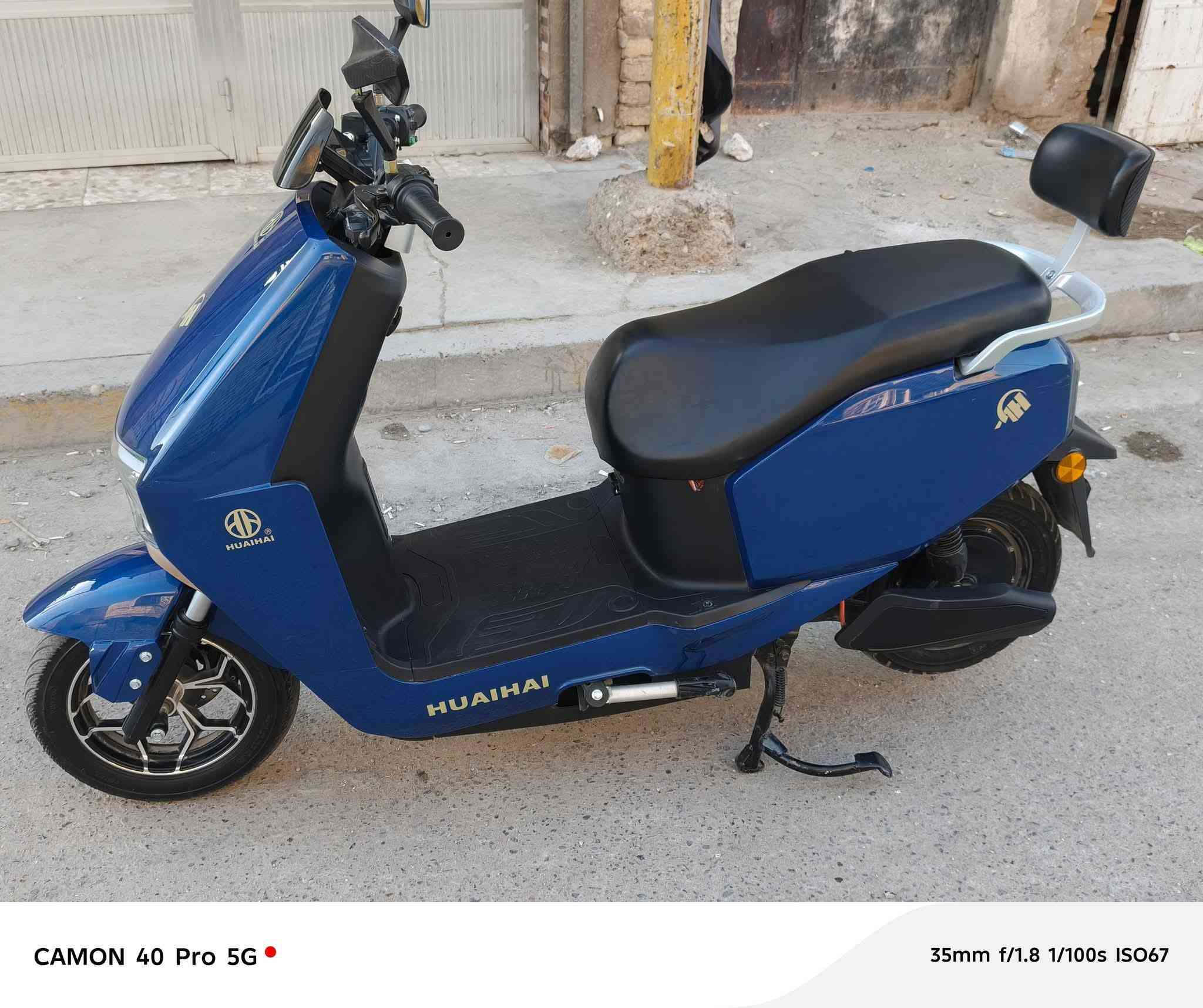 سلام عليكم
دراجة ماتركس ام عيون مديل 2025
نضافتها واضحة ب الصور و الدراجة كاملة بدون اي نقص 
✅ شاشة ديجيتال/ سرعة و اعطال 
✅ عدد البطاريات 6 مسطرة الحجم الكبيرة 
✅ زمن الشحن من 6 إلى 8 ساعات
✅ مسافة الشحنة الواحدة ما يقارب 55 كيلومتر 
✅3 سرعات
✅ حجم الملف 1800 واط 
✅ نظام البارك (p) 
✅ نظام الرجوع للخلف (R) 
✅ أشارة يمن و يسار+ دبل شارة 
✅ نظام انذار سرقة 
✅ لايت زنون عالي ناصي 
✅ سويج+ بصمة + تشغيل عن بعد 
✅ قفل ستيرن 
✅ صندوق تخزين كبير 
✅ شاحنة الدراجة الاصلية 
للبيع  السعر 625 وبيها مجال مكاني بغداد الكماليه 
الرقم / *********** 
متواجد خاص + واتس 
تحياتي 🩵
