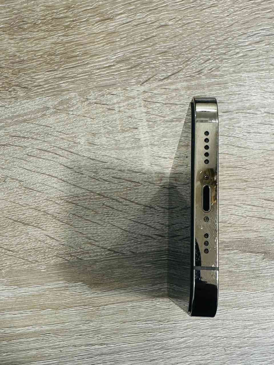 السلام عليكم 
آيفون 13 برو 
((((13 برو الصغير ))))
🔋 بطارية 85 بلاد 
ذاكرة 128
لون ذهبي جهاز بلادي شوف الصور 
كلش زين وبي طخة بالشاصي يم الكامرات مامبينة
شرق اوسط (( بدون اي ملحقات )) 
سعر 595 الف 
مكاني بغداد المشتل 
شراي يتصل *********** 
رحمه لوالديكم الي ما يعرف بالجهزة وبسعارهن 
لايتعبني. تجي تفحص وجيك وتشوف
