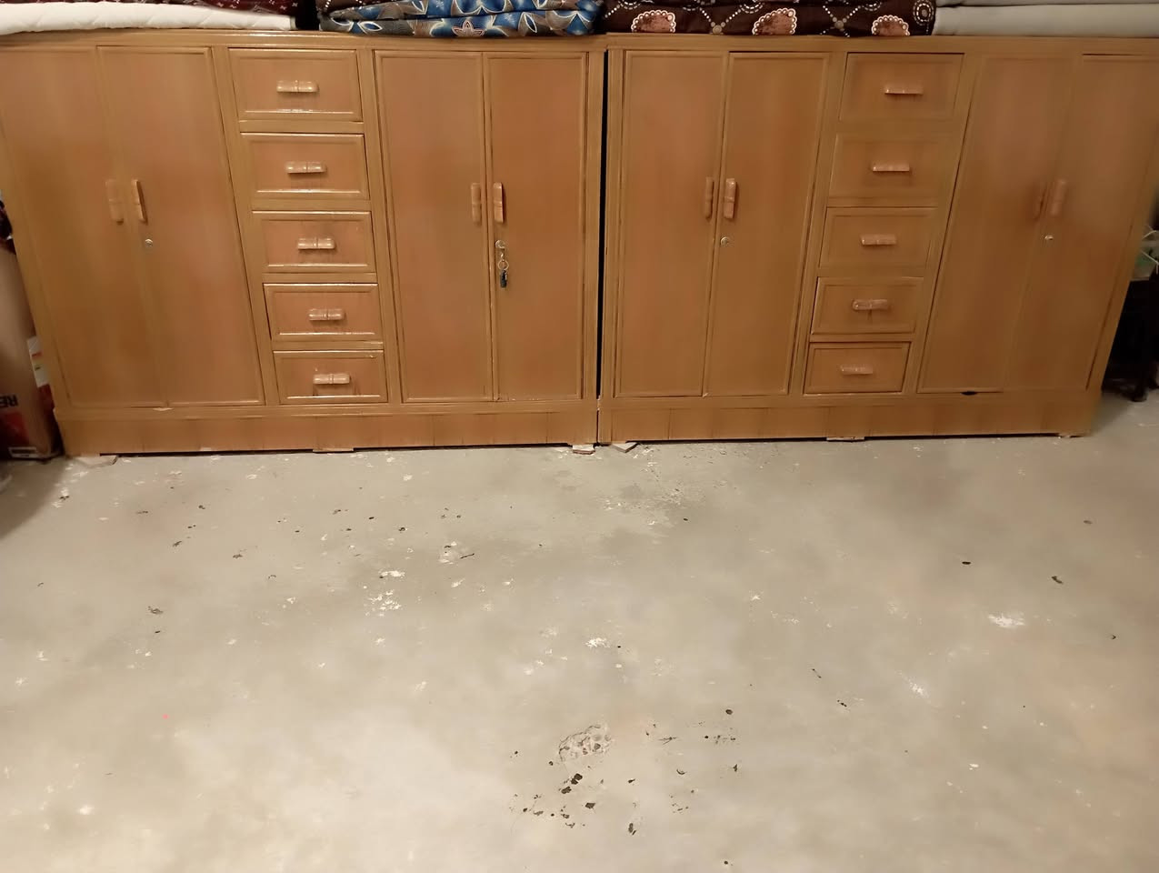 السلام عليكم غراض بيت للبيع
الكل نضيف وشغال 
حله عوفي 
***********
