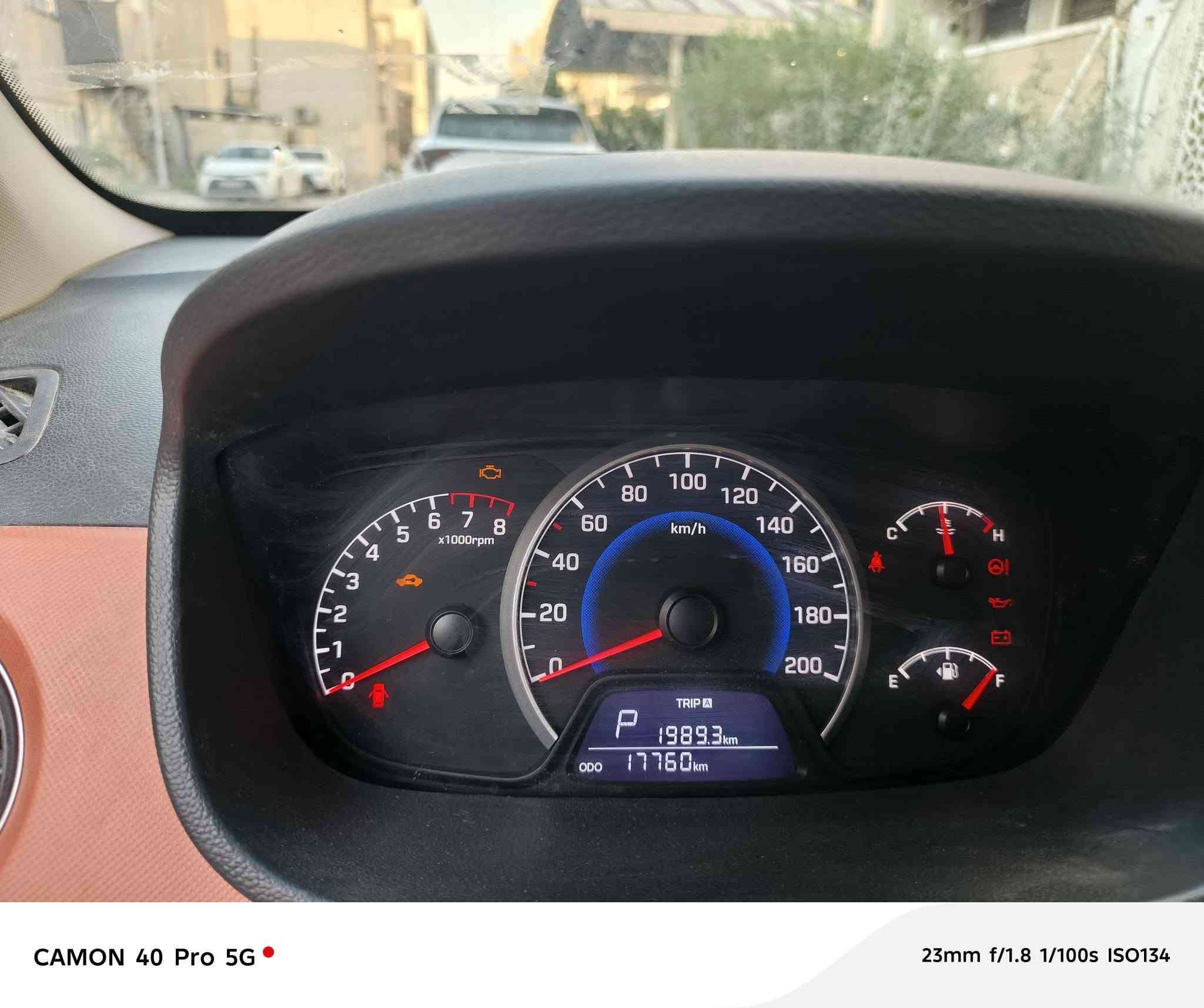 السلام عليكم ورحمة الله وبركاته
للبيع هيونداي Grand i10 موديل 2020

🔹 رقم بغداد الجديد ( سنوية جديدة) باسمي
🔹 السيارة باسمي وتحويل مباشر
🔹 ماشية 18 ألف كم
🔹 محرك 1200 سي سي DOHC (دوش) 4 سلندر اقتصادي وقوي
🔹 مكفولة من الصبغ والضربة والبارد
🔹 السيارة على وضع الشركة ومن دون أي تعديلات
🔹 استعمال شخصي وحالة ممتازة جدًا
🔹 شاشة Apple CarPlay
🔹 كاميرا خلفية٫ بلوتوث ٫ USB ؛ AUX
🔹 مرايا جانبية شفط كهربائية
🔹 إشاير بالمري الجانبية

💰 السعر: 107 ورقة (قابل للتفاوض بالمعقول بعد المعاينة)

📍 مكان السيارة: بغداد – زيونة

📞 للمعاينة والاستفسار:  
دكتور صهيب
***********

✅ مكفولة من الصبغ والضربة والبارد
✅ السيارة على الفحص بأي مكان يختاره المشتري

الجاد بالشراء يتفضل بالاتصال.

تحياتي للجميع،
