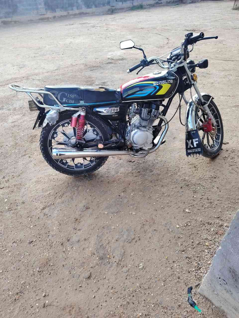 ماطور سيفان للبيع موديل 24 السعر 700العنوان القريه العصريه الهاتف ***********
