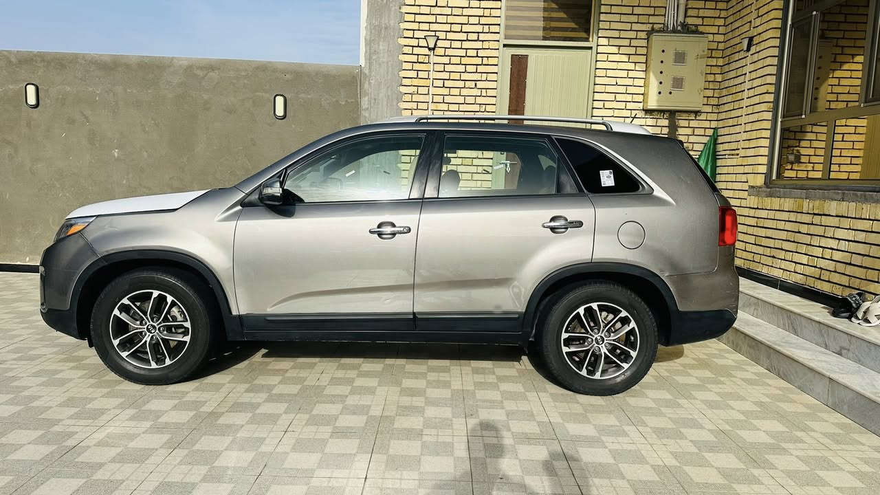 كيا سورنتو 2015 امريكي ذي قار تحويل 
تبديل بنيد فقط 
محرك 2400
5راكب
قطعتين تبريد
دواخل بيجي 
تحكمات جهتين 
اشاير بالمري
ماشيه 130 الف
مكاني ناصريه 
السعر 138 وبيها مجال
***********
