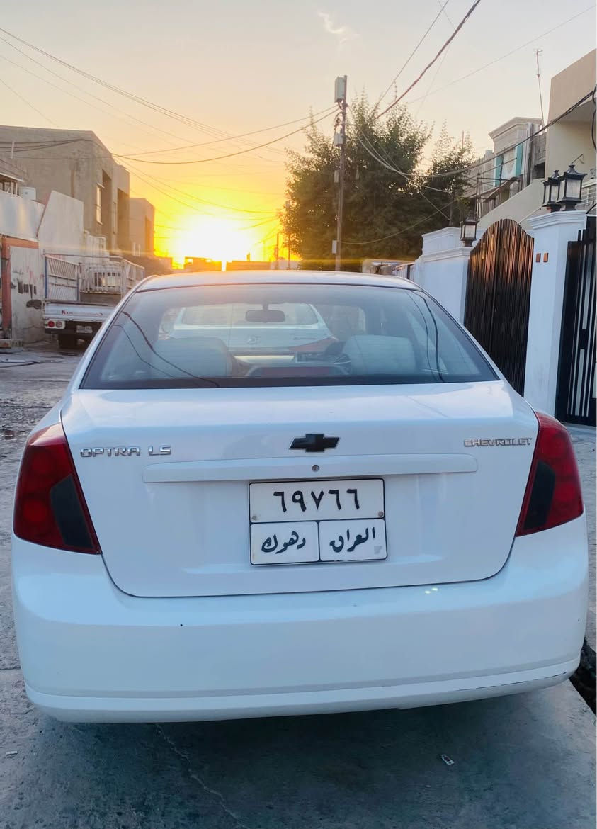 ئەم ئؤپترا 2010 گیر عادیەم هەیە بؤ فرؤشتنە گیر و مەکینەی بەشەرتە رەقەم و سەنەوی لە 2015 بەسەرجوە بەس بەناو و کردن و تەحویل کردن بەشەرتە لیدران جاملغی لای سەکنی بؤیاغە لەگەل 4 جئ جەمپەکی پشت و پیشی خەفیفی هەیە چوار تایەی نویی بؤی بەسترایە بؤ زانیاری زیادتر تەلەفؤن بؤ ئەم رەقەمەی خوارەوە بکە *********** واتساپ عینوان ئەم سەیارە لە هەولیرە أربيل, العراق
