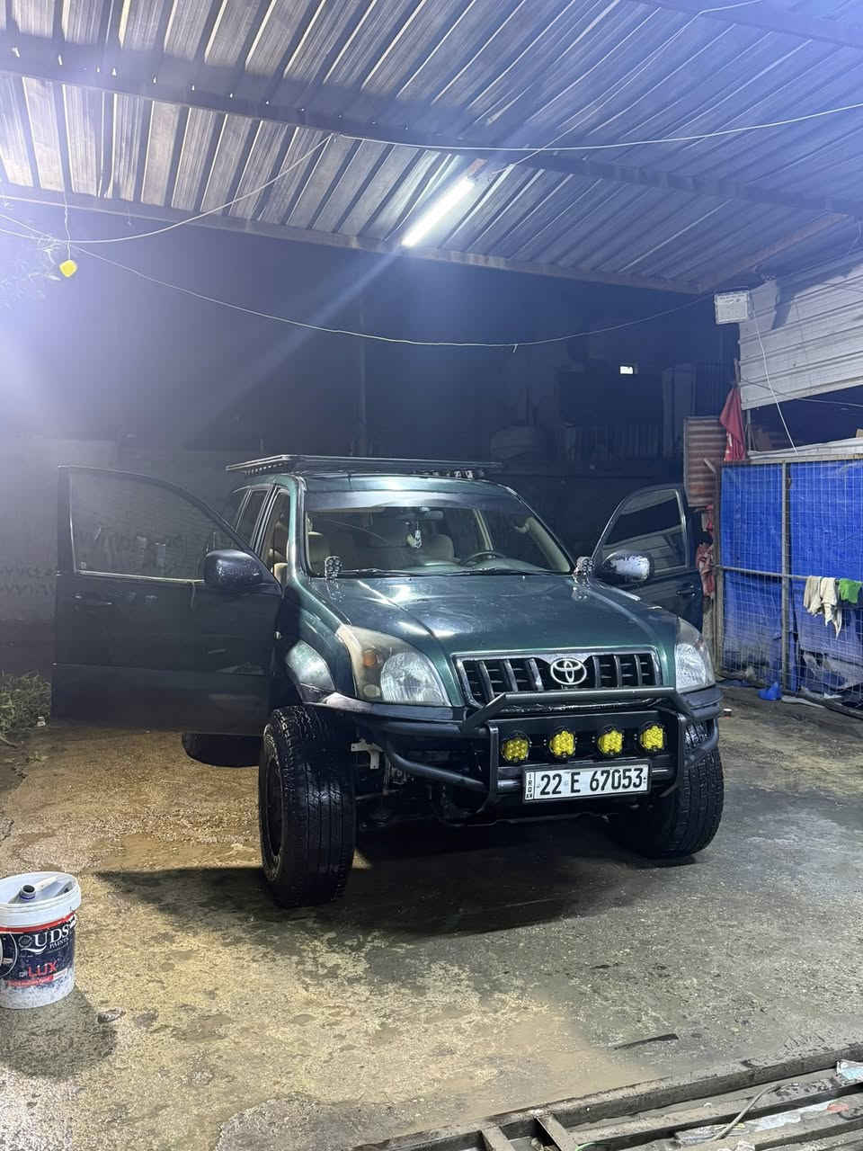 برادو 2003 للبيع
6 سلندر مكينة كير كهربائيات كله مكفول 
المكينة وكالة مفتوح فقط وجه التايمن لغرض تبديل رواجز وكالة

ضربة جاملغ امامي جهة السايق 
ومربع الكيلون مال جنطة

فور ويل ثكيل خفيف شغال 
دبل باتري 
كاونتر خلفي مجرات ثنين ومكان ثلاجة
درايم شفت امامي وبولبرن الجهتين جديد
من الاخيرة السيارة جاهزة ل اخر حباية تشغل وتطلع وين ماتريد
عوزهة حمام للداخل وخلص 
سنوية بأسمي
السعر 150 وبيها مجال
***********
مكان السيارة بغداد الجديدة‬
