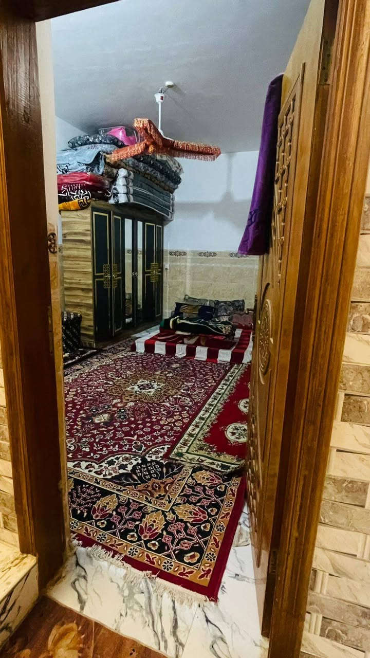 الدار للبيع مساحه ١٠٠ متر طابو صرف

طابق واحد بناء حديث

العنوان ابي غرق حي المرتضئ

السعر ٧٠ وبيه مجال

للاتصال والاستفسار المراسله او الاتصال علئ الرقم التالي ***********
