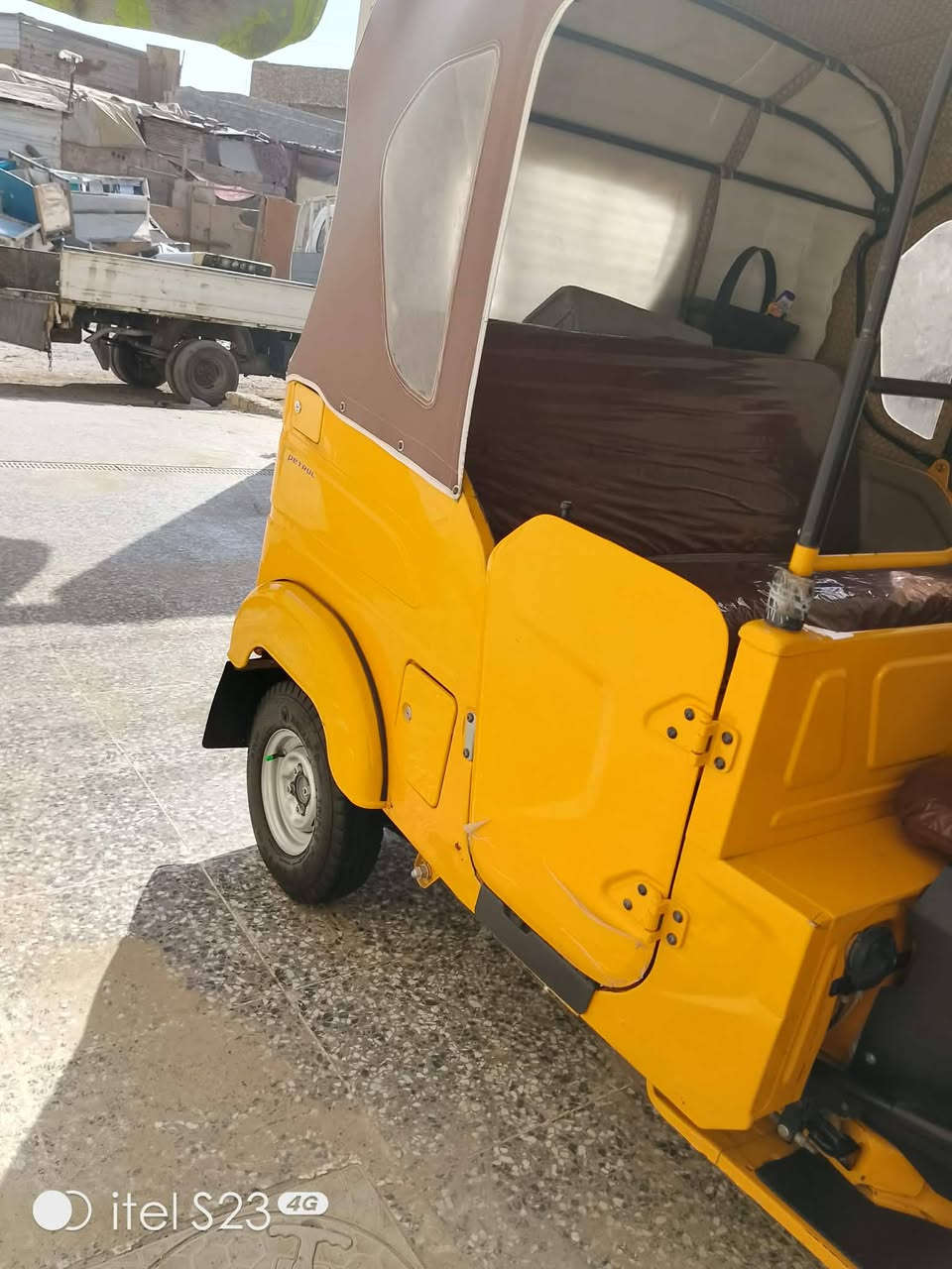 سلام عليكم تكتك موديل ثنين وعشرين للبيع كفاله عامه ‏رقم بغداد‪***********‬‏

