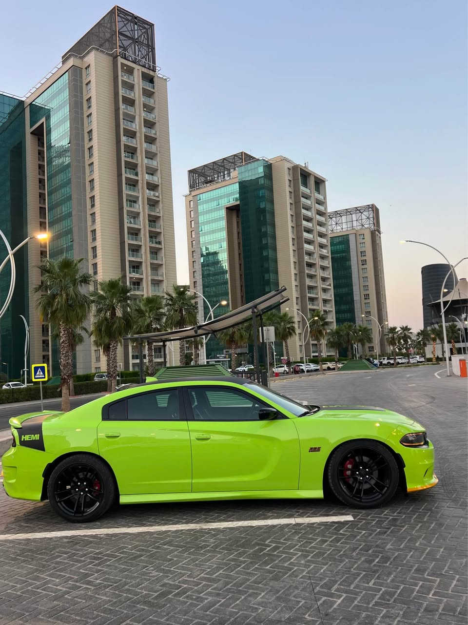 سلام عليكم 
Dodge charger Rt 2023
فول مواصفات بدون فتعة 
١ جاملغ صبغ بدون دواخل بدون ارباك 
امامي و خلفي كبس 
ماشي ٢٠ الف 
سيارة جديد بدون مصرف 
مكان اربيل 
سعر ٢٨٠ ورقة مجال 
واتساب *********** 
واتساب موجود أربيل, العراق
