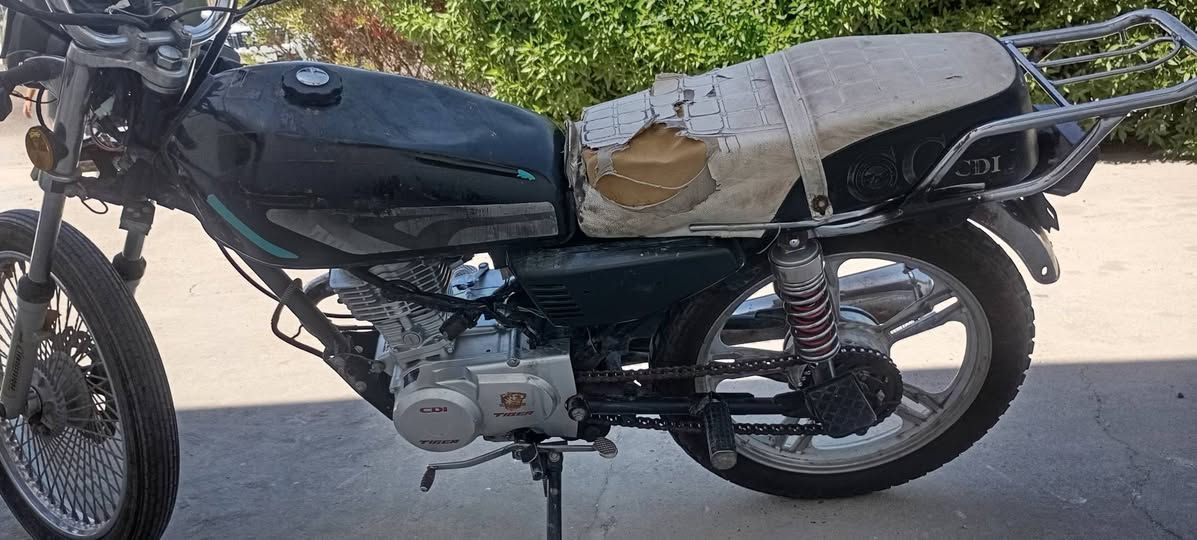 تايگر 4گير جبلي النضافه 70بالميه گير ومحرك جديد السعر250او مراوس اوتوماتيك بغداد حي الحسين 
***********
