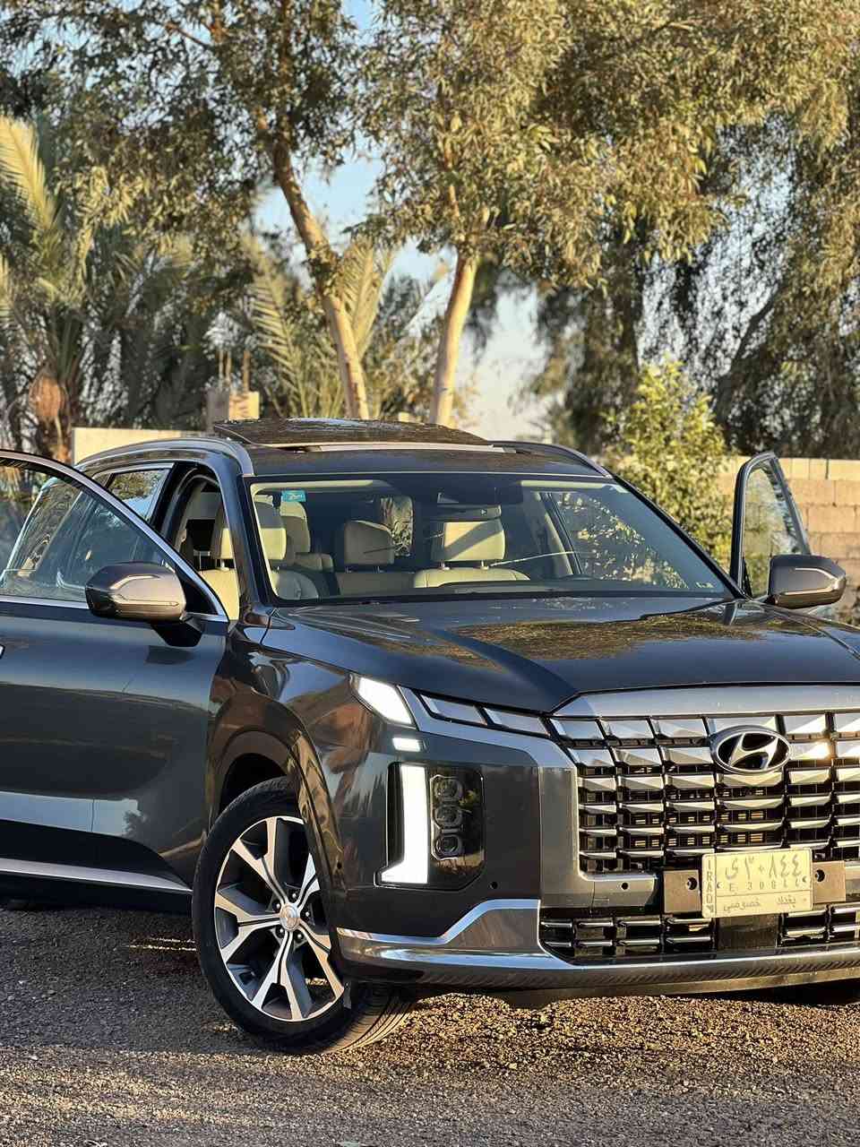 سلام عليكم للبيع او المراوس بلسايد 2022 فئةSEL
المحرك: محرك \(V6\) سعة 3.8 لتر، مع ناقل حركة أوتوماتيكي بـ 8 سرعات.المقاعد والراحة:مقاعد جلدية مع تدفئة في كل المقاعد.مقعد سائق كهربائي بـ 10 اتجاهات مع ذاكرة مدمجة.التكنولوجيا والمعلومات الترفيهية:شاشة لمس كبيرة.نظام صوت متطور (مثل نظام الشحن اللاسلكي وواجهة USB).نظام ترفيهي متطور.السلامة والمساعدة على القيادة:كاميرا ورادارات محيطية (360 درجة).أجهزة استشعار اصطفاف أمامية وخلفية.نظام مراقبة النقاط العمياء.نظام التحذير من الاصطدام الأمامي.مساعد الحفاظ على المسار.مثبت السرعة الذكي.نظام التحذير من حركة المرور الخلفية.نظام المساعدة على الخروج الآمن.ميزات إضافية:فتحة سقف.وضعيات قيادة متعددة (مثل الثلج، الايكو، كومفورت، سبورت، سمارت).مصابيح LED أمامية.خاصية شفط الأبواب.
سيارة نظيفة جدآ وبلعافيه على الي ياخذها حادثها جاملغ ايمن فقط
السعر $300 وبيها مجال رقمي للأستفسار اكثر ***********
