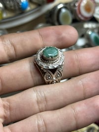 زمرد هندي • صياغة يدوية • توصيل