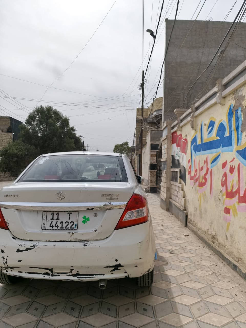 سلام عليكم سياره سازوكي موديل 2016 نضيفه بيهه صبغ الباب المامي والخلفي سياره بسمي تحويل ثاني يوم***********
