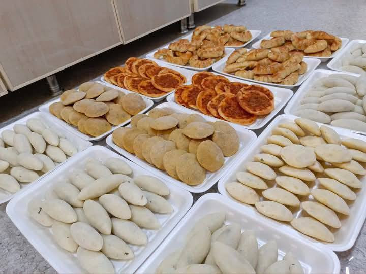 لحم عراقي امانت الله ورسولة
كبة جريش كل ٦كبات  ب٣الاف
كبة تمن كل ٦كبات بالغين
كبة طحين تمن كل ٦كبات بالفين
لحم بعجين ومني بيتزة سعر القطعة ٥٠٠
واتساب ***********
