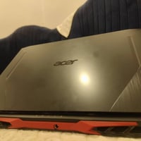 ورحمه...  لابتوب الكيمنك من Acer فئه النيترو 5 الاحترافي  الجهاز بنضاف...