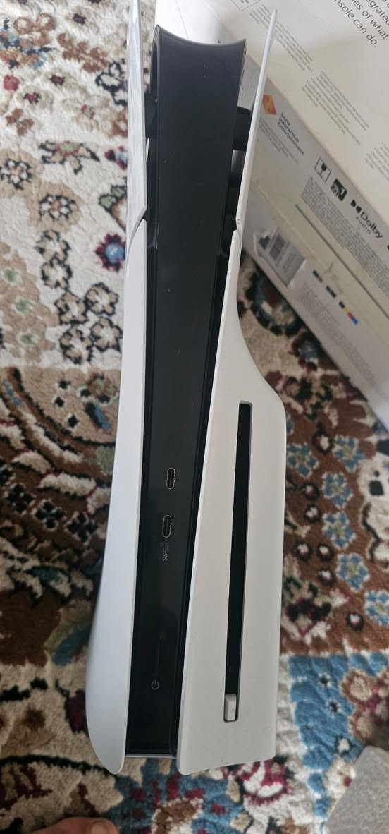 بلي5 سلم ذاكرة تيرا امريكي مهكر يجي ويا يدة اصلية 7 العاب داخل لبلي ومكيبلات كاملة وكارتونة للاستفادة خاص


**إذا كنت صاحب هذا الإعلان وتريد حذفه لأي سبب، رجاءا أرسل رسالة إلى الدعم الفني**