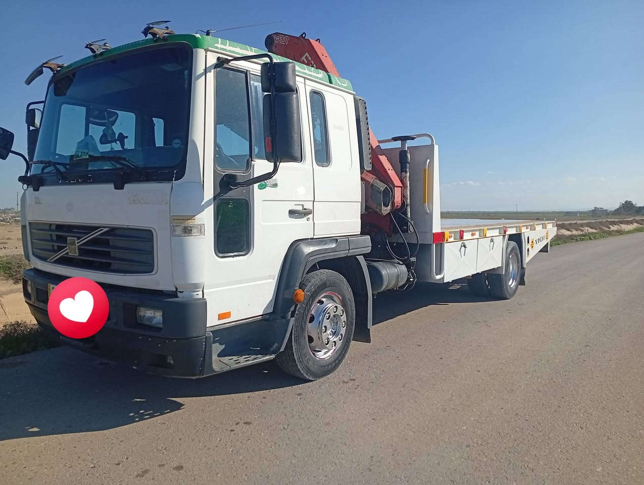 اسلام عليكم كرين للبيع فالفو 2004
شمالي 8برغي 6سلندر فول مواصفات وضع شركه بدون صبغ 
جهاز 6طن حموله 18طن تبريد تدفئه كير محرك أكسل طخم تاير سياره جاهزه من كلشي خير من الله السعر 265 العنوان كركوك قضاء الحويجة 
للاستفسار الاتصال على ***********
