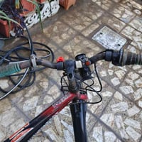 بايسكل جبلي مستخدم حجم 24 بايسكل شغال ومتروك قليل البايسكل بي كسر بسيط...