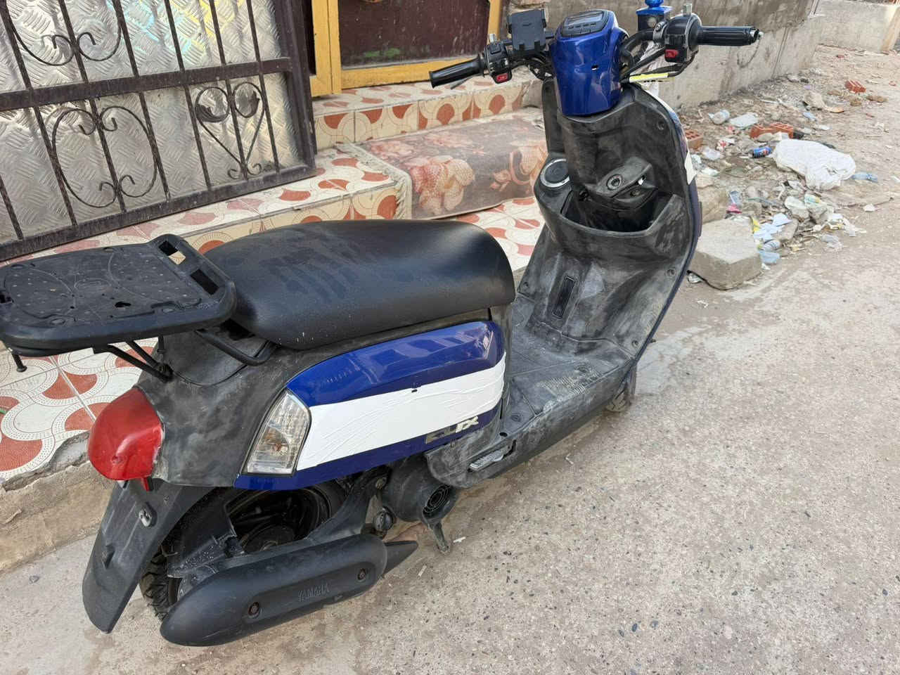 بوليس نوزل كلشي بيها ع البلاد مكينه بلاد جاهزه نشاط يخبل  سعر 700 وبيها مجال مكاني مفرق  ***********
