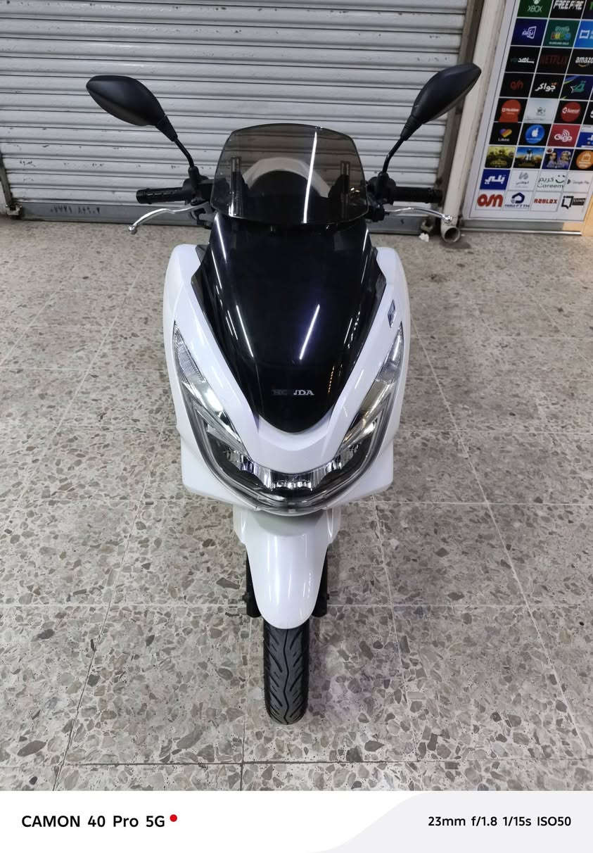 سلام عليكم دراجه بي سي إكس جيل الثاني ألون ابيض صدفي وارد ياباني
150حجم المكينه حساس ازدحام شغال استان كهربائي
مكينه اكلاجات كفاله عامه جامه اضافيه اصلي
بغداد حي النصر للاستفسار ***********
