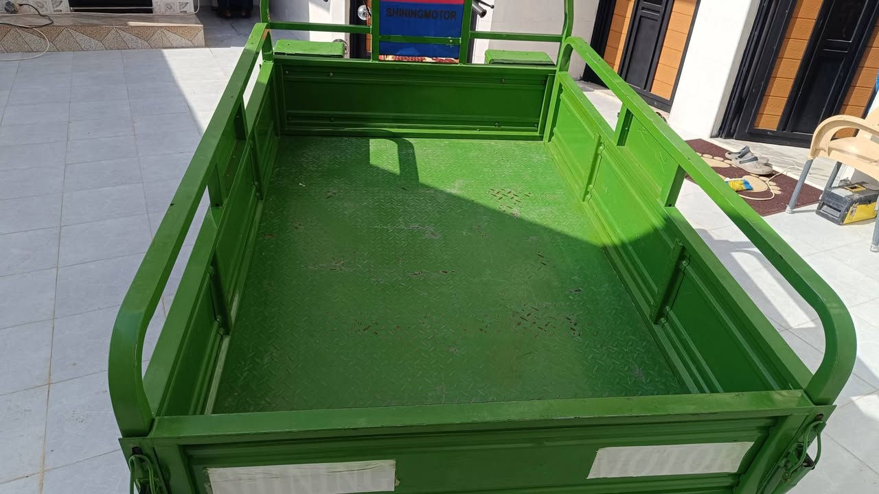 السلام عليكم ستوته للبيع موديل2023أوراق اصوليه ركبه مكفوله شاصي مكفول كهربائيات كله جديد مكينه مامفتوحه ستوته ماناقصه اي شي السعر 2500 وبيه مجال مكانه حله قرب العلويه شريفه بنت الحسن ***********
