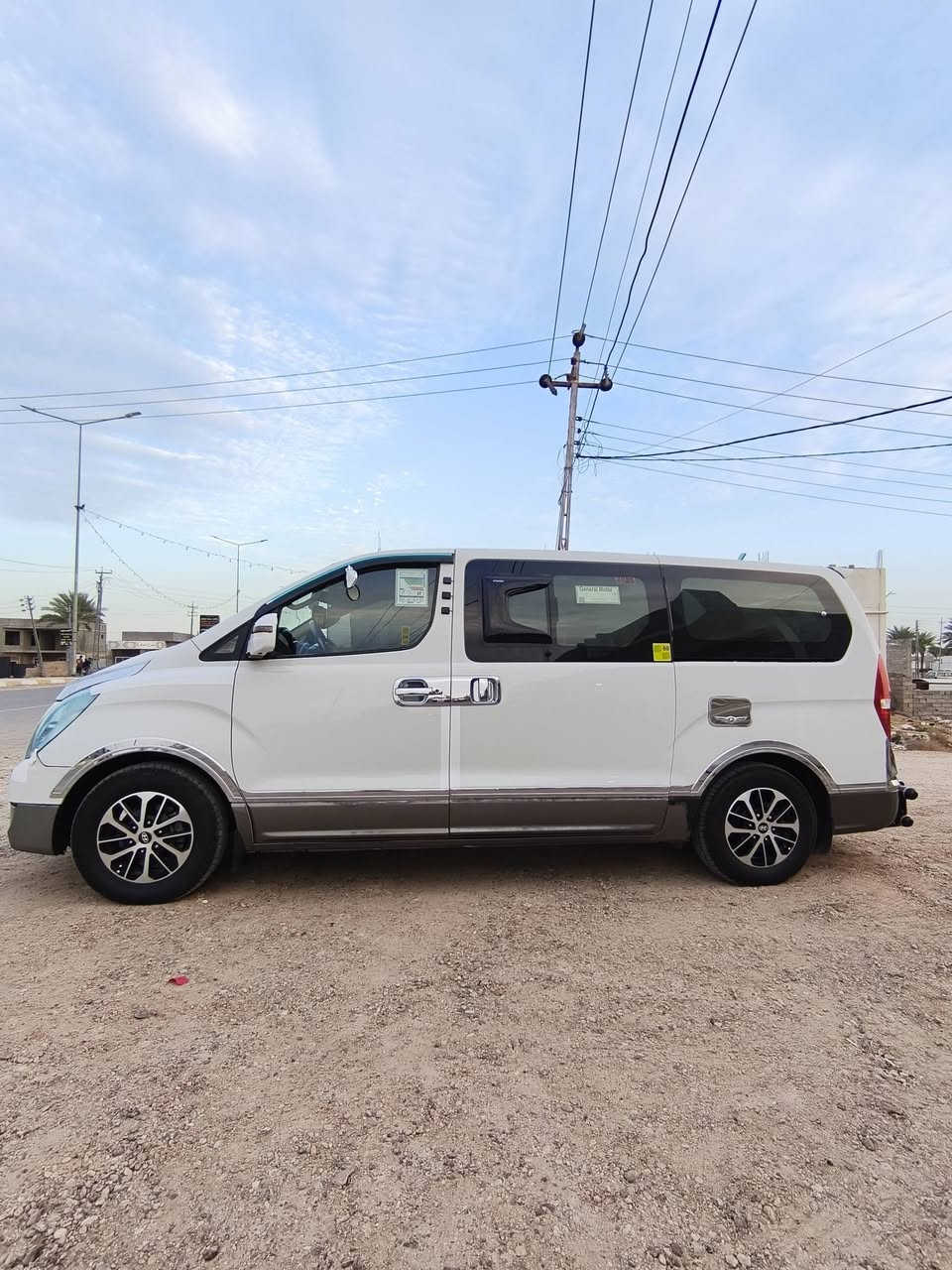 سلام عليكم للبيع ستاركس موديل 2010 رقم بغداد سياره مكفوله كفاله عدا شخط باب سلايت فوك نيكل فقط مكفوله من صبغ وضربه سياره جاهزه من كلشي بجم 16 درع خلفي ويل Vip +دوشمه تنته وكشنات وارضيه سياره جاهزه من كلشي الف ماتصرف عليه محرك كير صدر تبريد كله شغال السعر 160بيه مجال الاتصال ‏‪0787 900 7162‬‏ مكان سياره الانبار الرمادي جويبه
