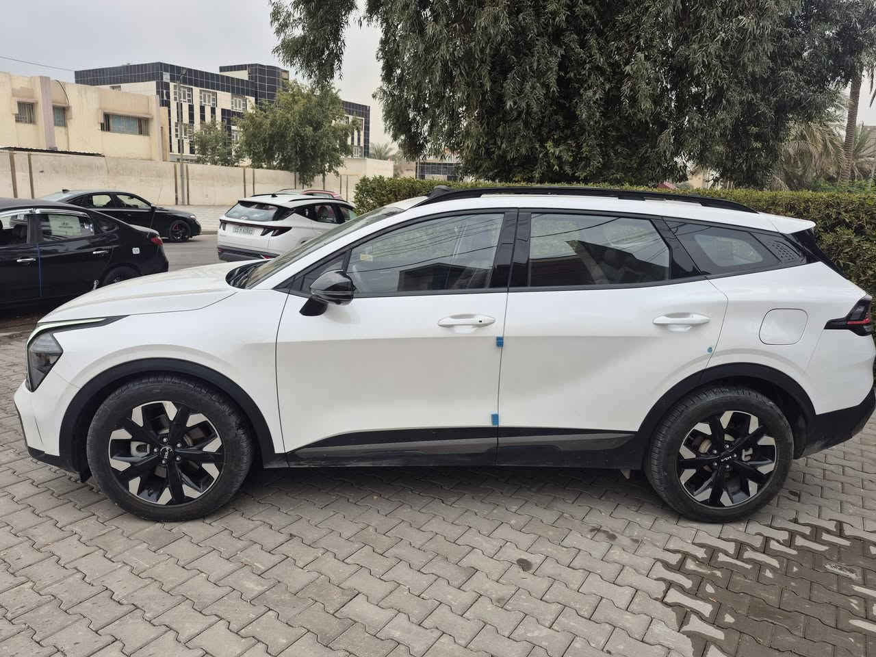 سبورتاج 24 خليجي فووووول ١/١ بغداد لوحات جديده 5كامرات بصمه بانوراما كشنات جلد  كهرباء  هاندبريك بصمه نقطه عمياء رادارت اشايرومري شفط (دبل كلاس) موددرايف حساسات امامي خلفي لد زنون تحكمات شاشه متصل محرك 2000تيربو شحن وايرليس 
كفاله عامه شويه بارد ب جنطه  ماشيه26  
سعر 195
***********
***********
بغداد حي جامعه
