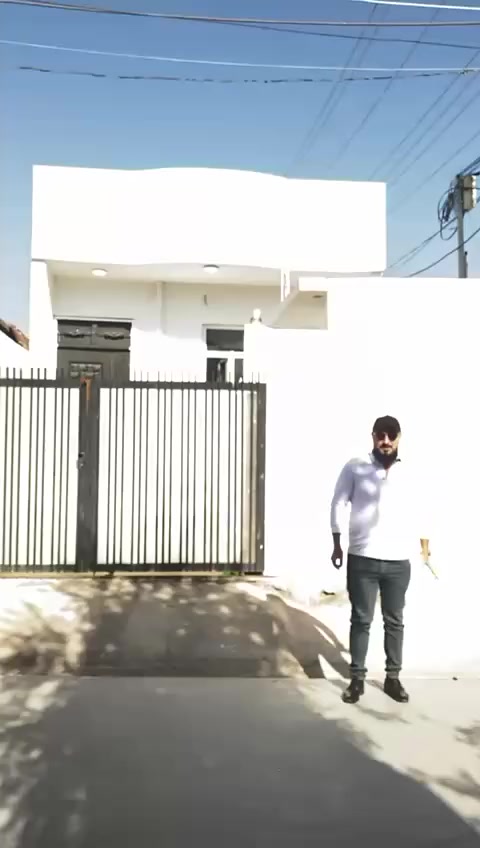 بيت 120متر مقابل كراج اربيل سعر 44مليون مجال/***********//***********
