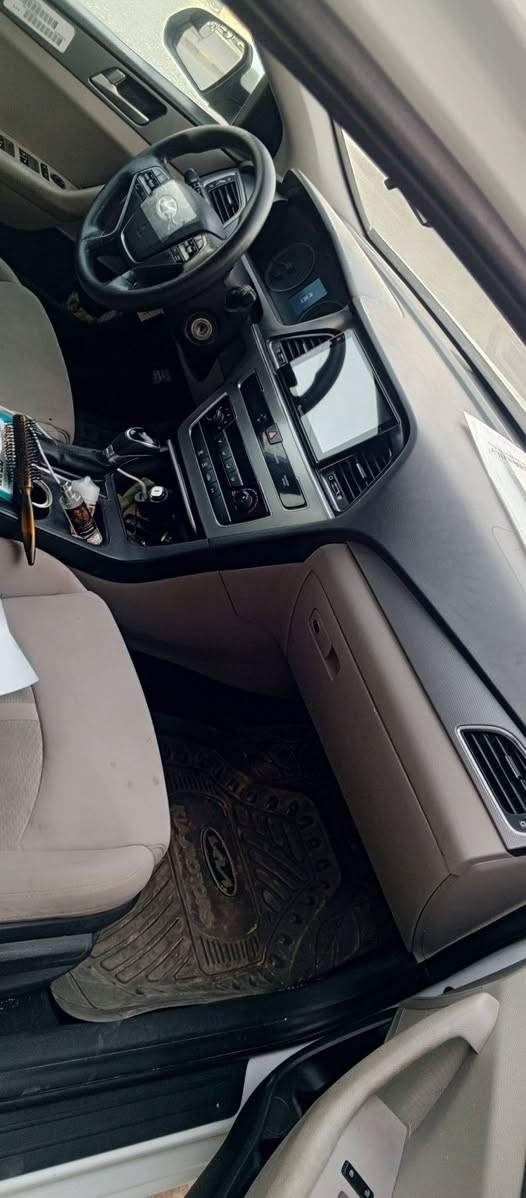 السلام عليكم ورحمه الله سوناتا موديل 17 بيه جاملغ وبنيد صبغ فقط بدون داخل نفسهن ليبل واحد جاهزه كير مكينه شرط بدون تنقيص كازكت معله بدون ايدونز حلوه مال جناي  
تريد وكاله تريد تحويل السعر 118 بيه مجال قليل تحكمات  نضام سبورت انضمه قافل سرعه تبريد ثلج تدفئه لايت زنون 
الاستفسار *********** وتساب مكاني نجف
