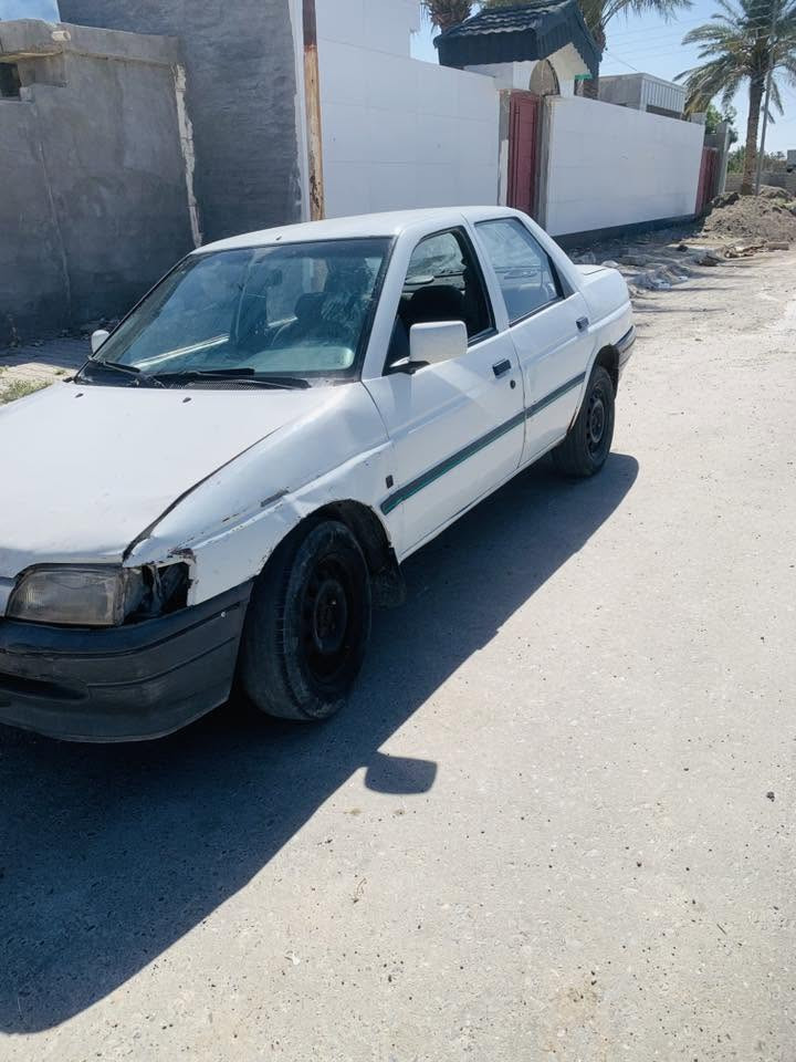السلام عليكم بيع مستعجل. 
فورد جاهزه شغاله. مكينه كير جدد 
سعرها قفل مليون 1600تحويل وكاله. شرط. مرفق وياها مستمسكات الشرعي رقم التلفون. 
وكاله. عامه. مكاني بيجي. الشراي يتصل. ***********
