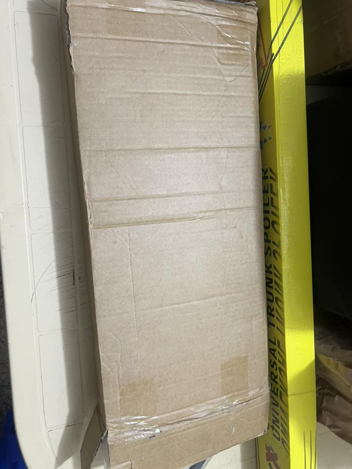 سلام عليكم
للبيع كماليات موضحه بالصور
الاصليه  السعر 60 
***********
