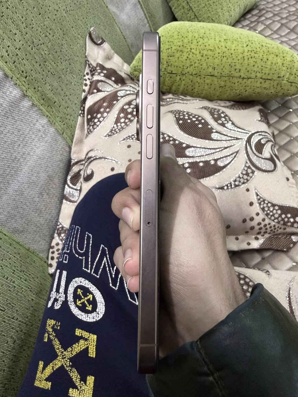 سلام عليكم
iphone 16 pro max 256G
جهاز نظيف شخط مابي وكدامكم البطاريه بعدها 100 مستعمل 6 اشهر ، تك سيم
سعره 1,350,000 قفل
***********

