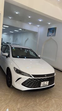كن بلاس ماشيه 2000 فقط جديده السياره  🔥🔥    اخت الزيرو           مرقمه...