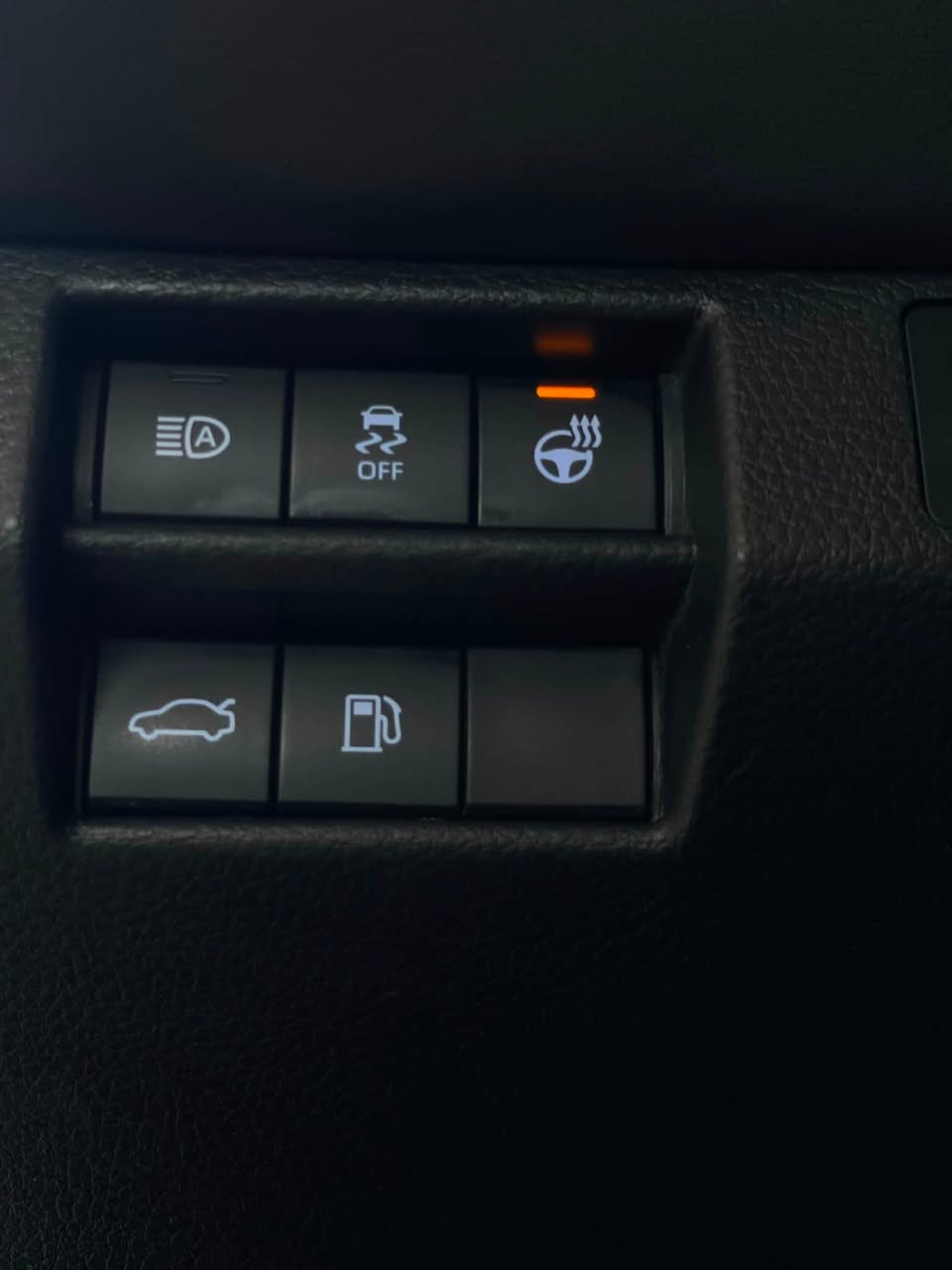 تويوتا افالون 2019 Touring*
محرك V6 حجم 3.5

*فول مواصفات*

داتاشو 

ابواب بصمة

 • شاشة وسطية 9 إنج

 • نظام ملاحة

 • دعم Apple CarPlay وAndroid Auto

 • نظام صوت JBL

 • كشنات جلد مع تدفئة وتبريد

 • مقعد السائق كهربائي مع ذاكرة

 • مثبت سرعة راداري

 • رادار تصادم أمامي

 • تنبيه الخروج عن المسار

 • مراقبة النقطة العمياء

 • كاميرا خلفية

 • حساسات أمامية وخلفية

 • فتحة سقف

 • شحن لاسلكي

مود درايف اربع أنظمة
كلين

عنوان دهوك معرض ريان

‏الاستفسار على أرقام التالية

***********
