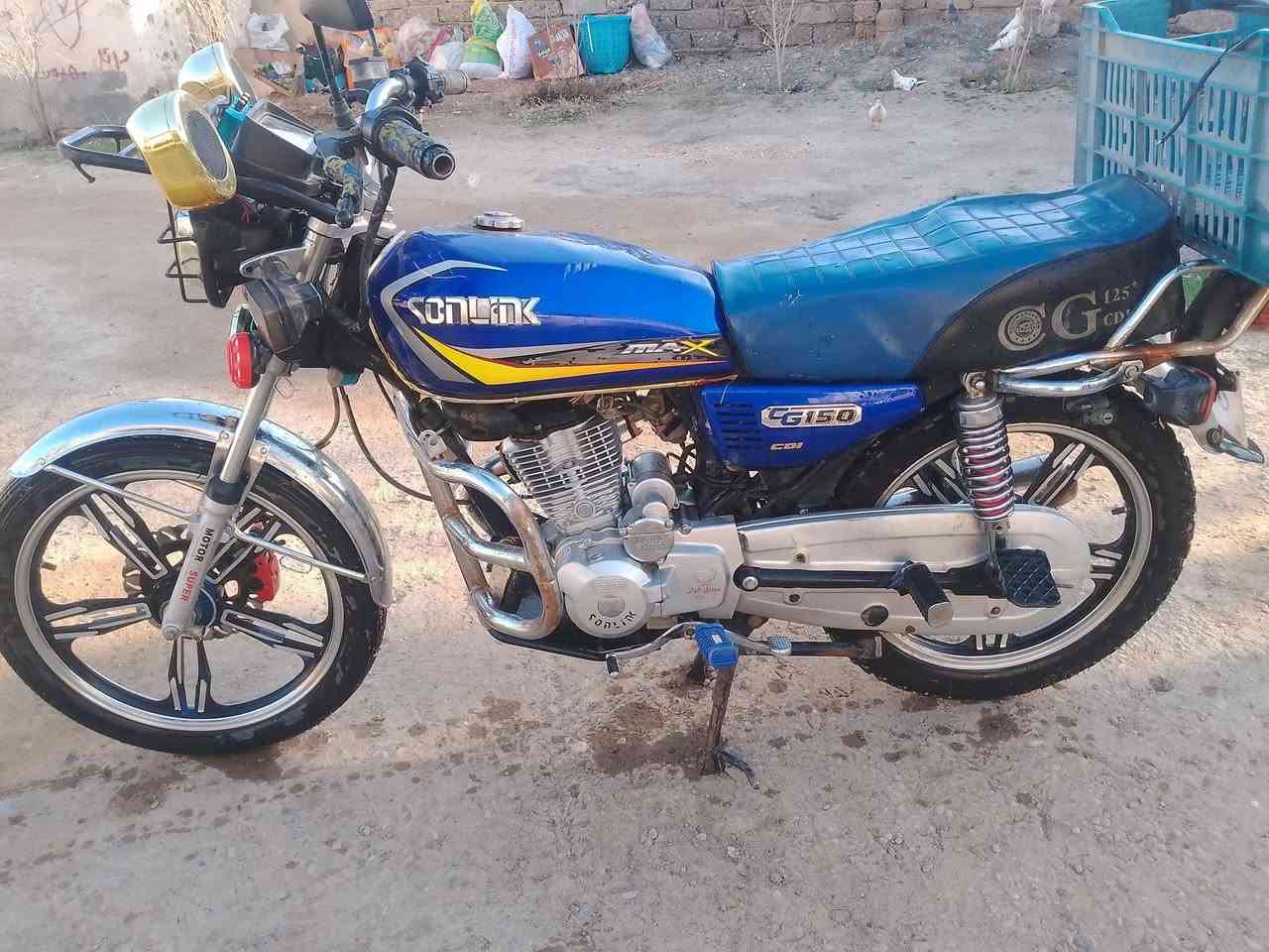 اسلام عليكم ماطور للبيع موديل 23نضيف شرط لا صرف ولا بخار التصال على ***********
