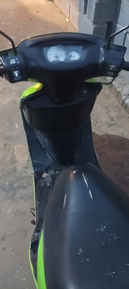 دراجه فراشه نثيه للبيع دراجه مكفوله كفاله عامه برغي ما مفتوح تجيب فيتر وياك ودراجه خير من الله سعر 400وبيهه مجال حك جيه للستفسار *********** الي ما يشتري لا يتعبني رجاً
