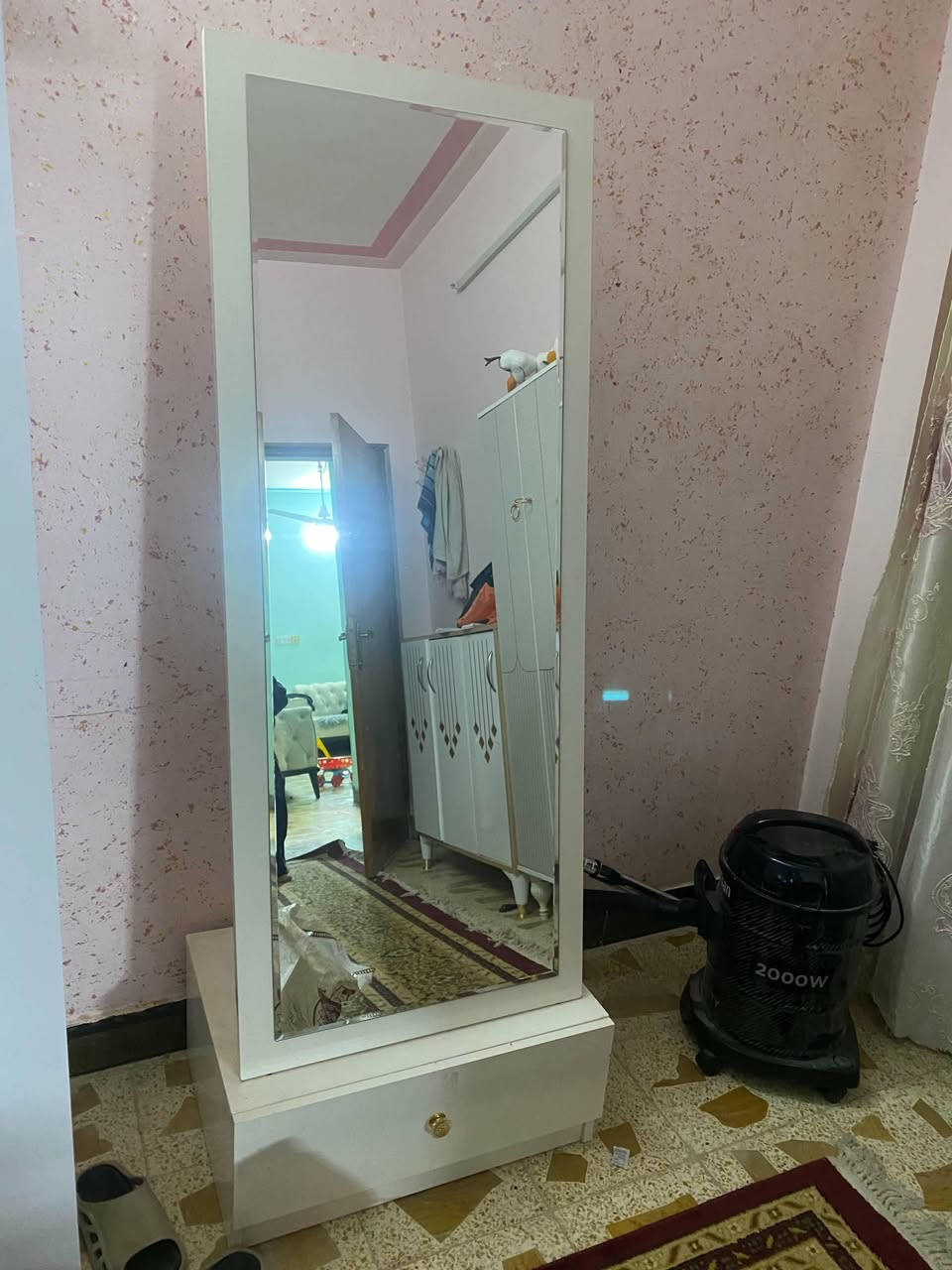 غرفة نوم تركي أصلي 8 قطع نسبة ألنظافة 80% متوفر الان لدى مجمع السيد عمار للأثاث ألعنوان تكريت مجاور المحكمة القديمة وكاتب عدل للأستفسار***********📲
