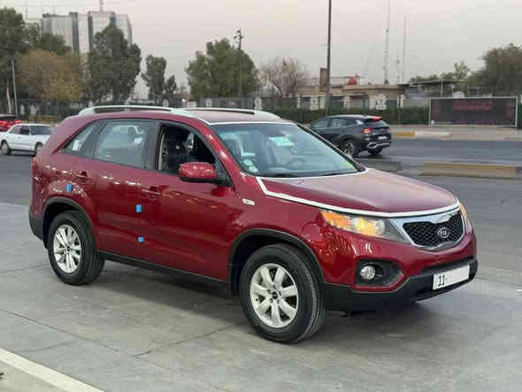 بيع مستعجل جوه سوك 
سورنتو مودل 2011 ( شرط اخت الزيرو )
سيارة على وضع الشركة 
سيارة جديدة لوك شرط كلها شركة 
بعدهي بوضع الزيرو 
ماشية 97 
استخدام شخصي 
استلام على أيدي من شركة 
سيارة مكفولة كفالة عامة لا ضربة لاصبغ لاتبديل 
فقط صبغ البنيد اثر جراد والباقي كلة كفالة 
حجم المحرك 2400 دوش 
كير ومكينة بوضع الشركة خير من الله 
صدر كله جديد 
تخم تاير جديد قبل سبوع مشدود 
باتري جديد كهربائيات كلها شغالة 
5 راكب 
سيارة كلش حلوة وجاهزة بدون اي نقص 
رقم بغداد ابسمي 
سعر 133وبيه مجال بصيط  ‏وكلشي موجودبالسوك
مكاني بغداد 
رقم الهاتف‭0771 547 7730‬
ممتواجد على النت الرجاء اتصال فقط 
اتصلو اني خادم للكل
