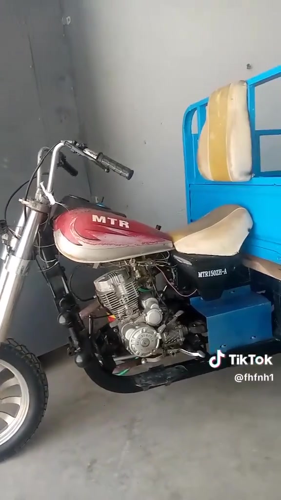 للبيع كلكك محرك ٢٢
بي ولفات فقط شاصي مكفول مديل 8


**إذا كنت صاحب هذا الإعلان وتريد حذفه لأي سبب، رجاءا أرسل رسالة إلى الدعم الفني**
