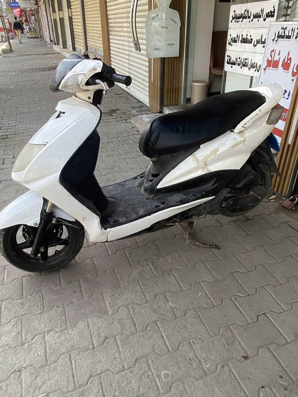 سلام عليكم سنكنس نثيه دراجه كامله كله ختم واحد بس هاذه كفر نكسر واني صلحته لن مالته ال اصلي سعر 450 وبيه مجال مكان محموديه ***********
