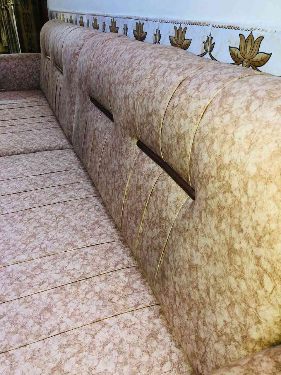 من رخصة الادمن
قنفتين نجاره للبيع 
طولهن ٣ متر
السعر 225. الف وبيهن مجال
حله الحي العسكري
***********
