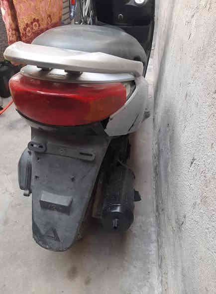 (بريز ياباني نوزل خطين)سرعة (140) نص نكرة سلف بكل وقت لاتبخير ولا نظوح مجفتة تجفيت شركة اصلي كهربائيات كلهة شغالة قفل ستيرن قفل صندوك  بس كفراتهة تعبانة موضحة بلصور وكلج بي عتة بس يمشي عادي السعر(400) بيه مجال قليل حك الجية مكاني بغداد الجديدة (‎0778 243 3293)
