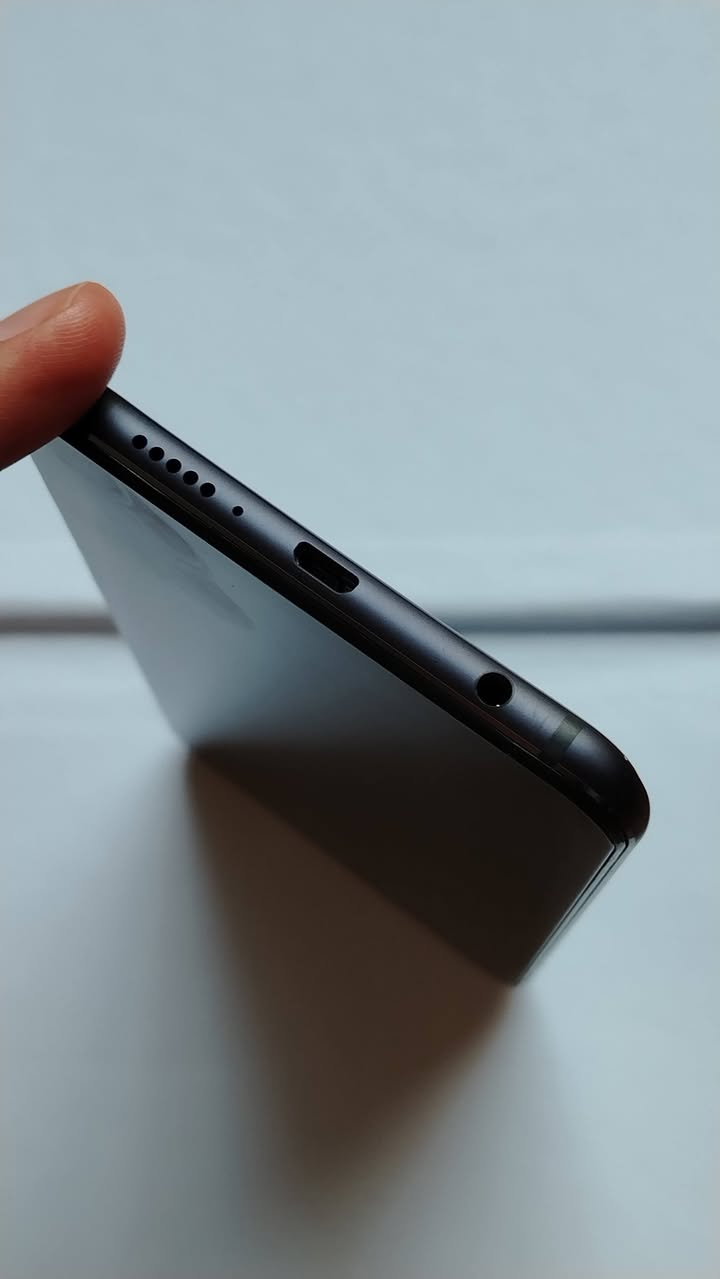 جهاز honor 8x max
شغال 100%
ذاكرة 128
شاشة حجم 7.1 
بطاريته ممتازة
نظافته 99.9 شبه جديد
السعر 110 الف
مكاني بغداد مدينة الصدر


**إذا كنت صاحب هذا الإعلان وتريد حذفه لأي سبب، رجاءا أرسل رسالة إلى الدعم الفني**