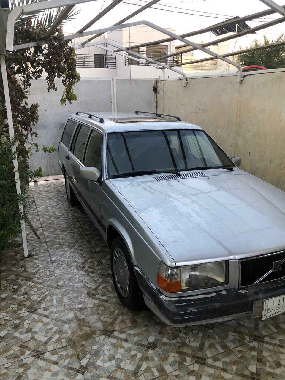 السلام عليكم للبيع VOLVOمديل 1990حجم 740رقم كربلاء السعر 55وبيه للاستفسار اكثر الرقم***********
