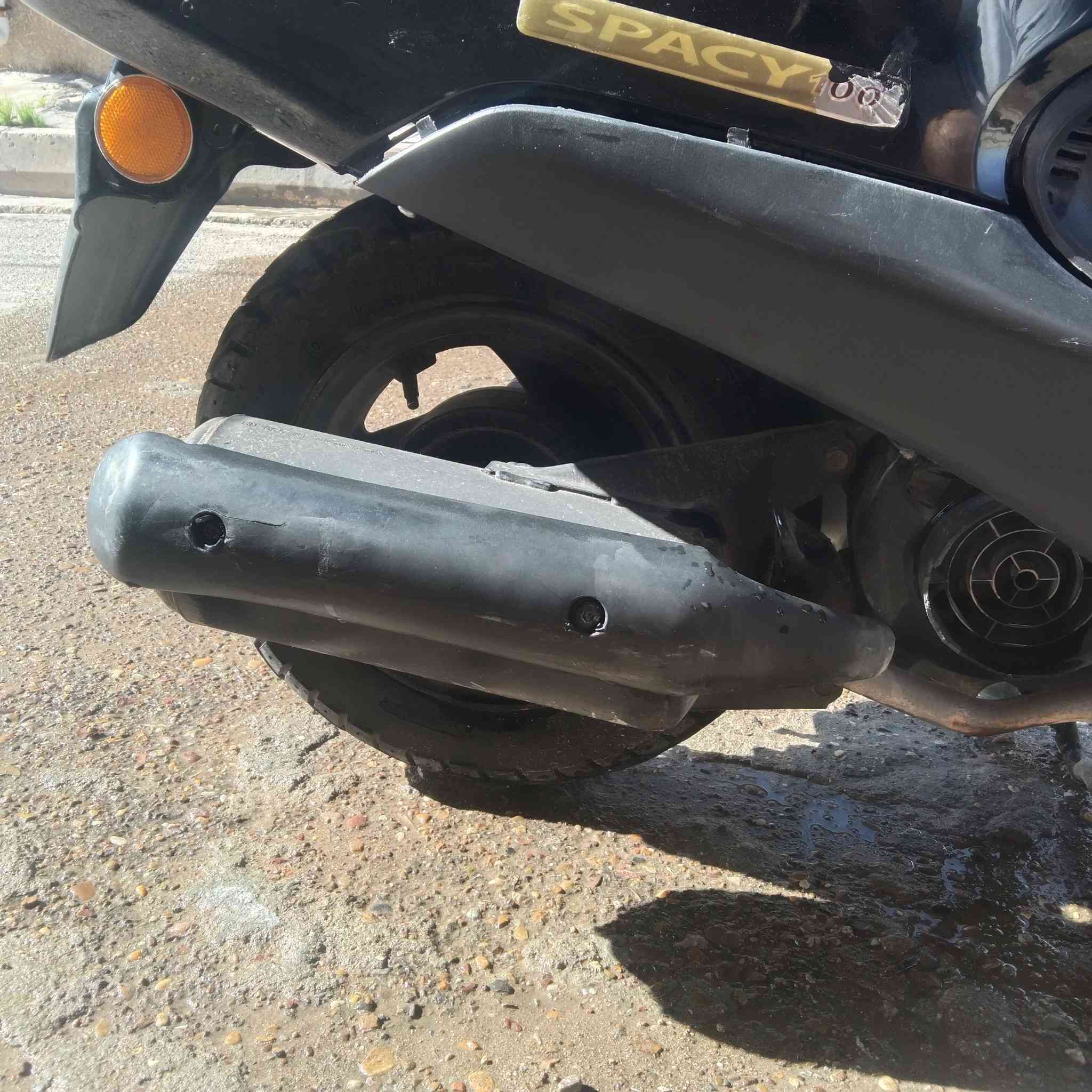 سلام عليكم دراجه سبيسي معروضه للبيع مكاني بغداد الزعفرانية السعر 500 رقم التلفون ***********
